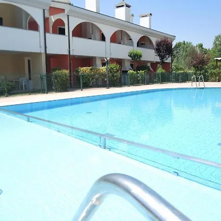 With Shared Pool For 5 Guests Bibione