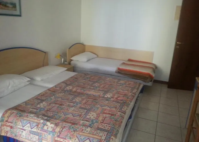 With Shared Pool For 5 Guests Apartmán Bibione